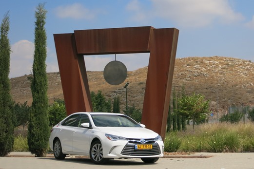 טויוטה קאמרי